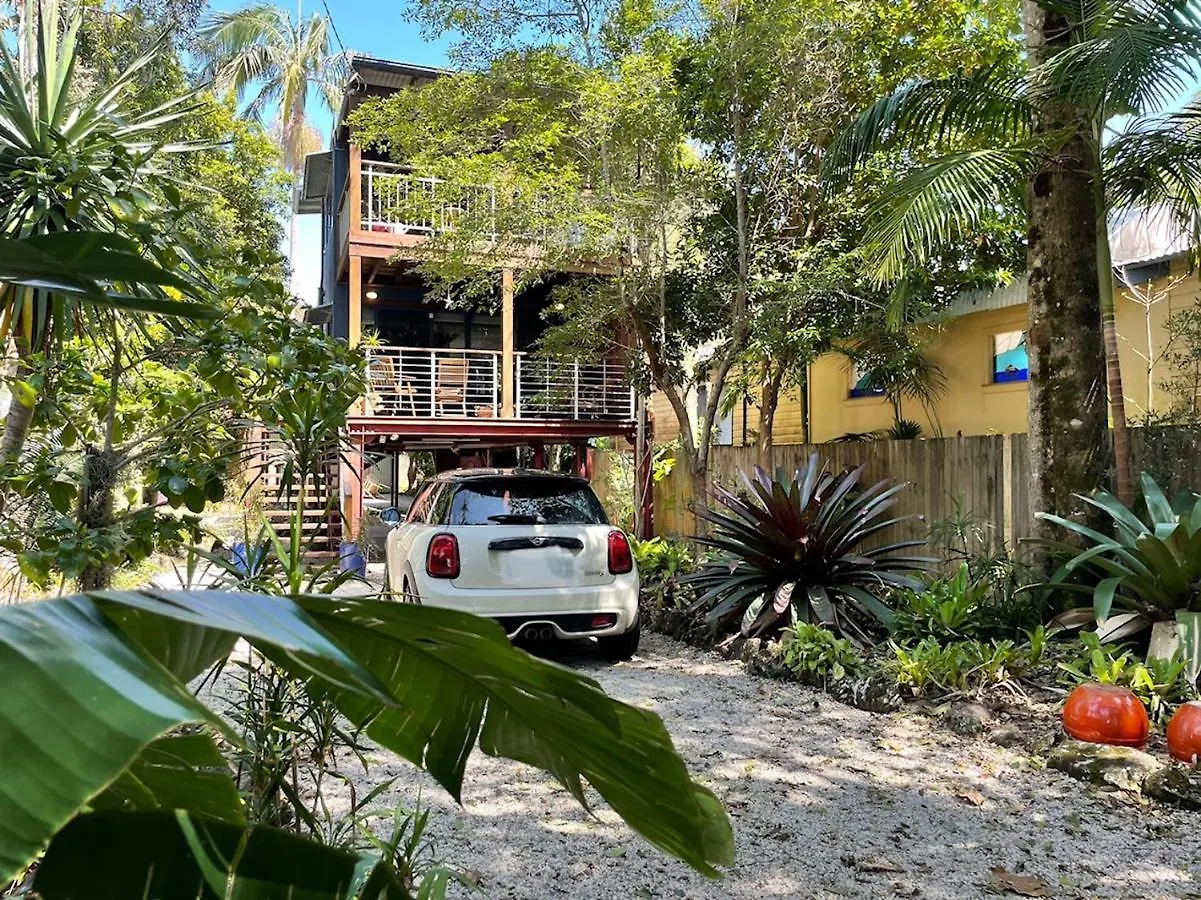 Holiday home Dreamtime Belongil - House Opposite The Beach Villa Byron Bay